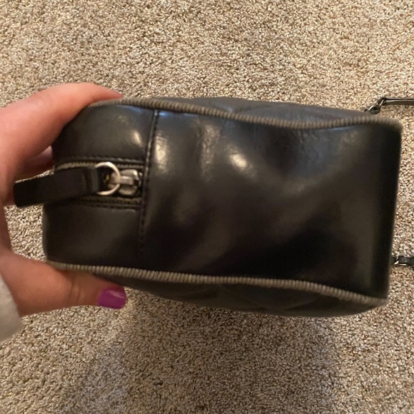 CHANEL Camera Bag - Picture 7 of 8